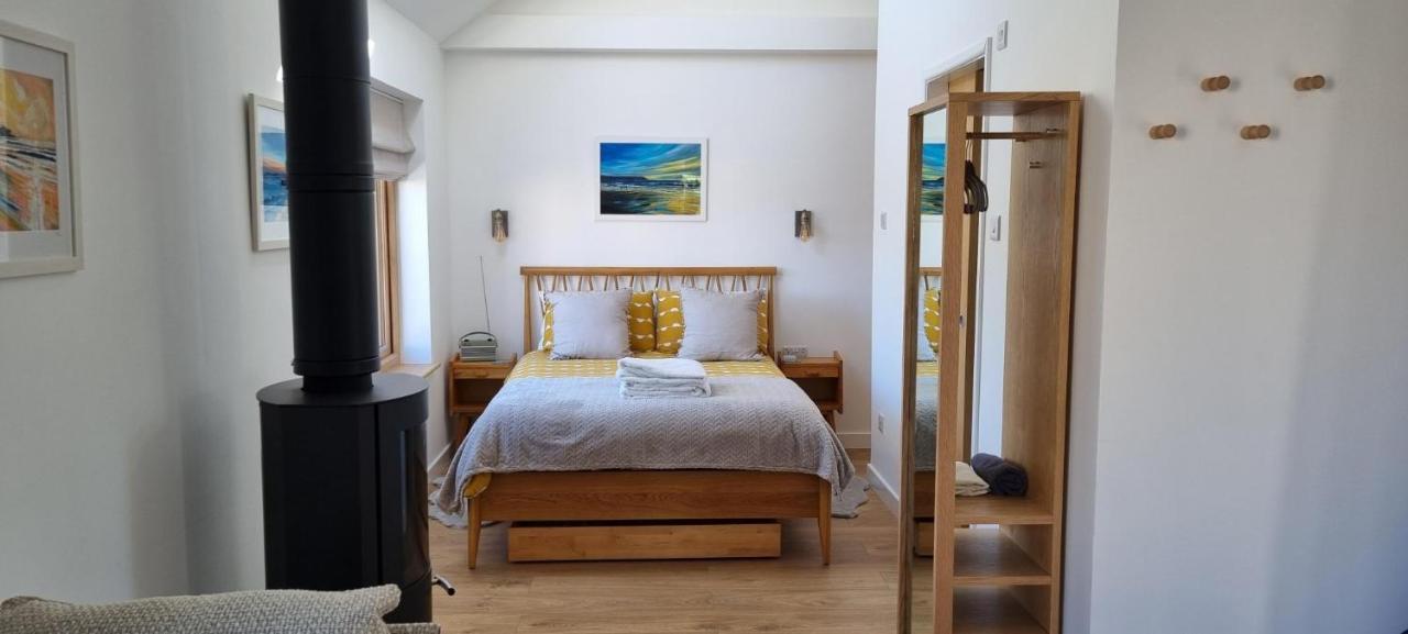 The Brookhouse. Cheerful Tiny House With Seaview. Villa Ilfracombe Dış mekan fotoğraf